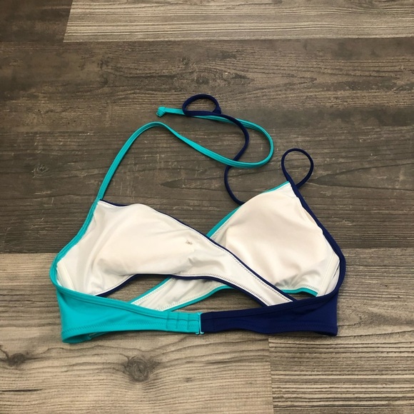PINK Victoria's Secret Women's Blue and Teal Halter Bikini Top Medium - Picture 5 of 5